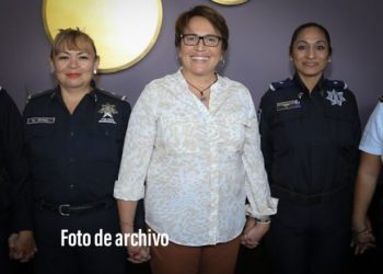 Twitter, Laura Beristain, foto de archivo