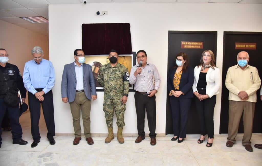 Twitter, Sergio Pablo Mariscal.